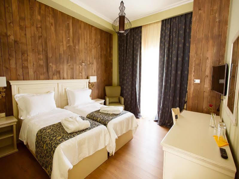 Irenes Resort Loutraki  Exterior photo